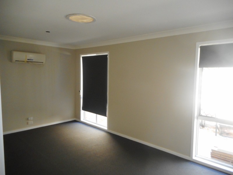 40 Open Drive, Arundel QLD 4214