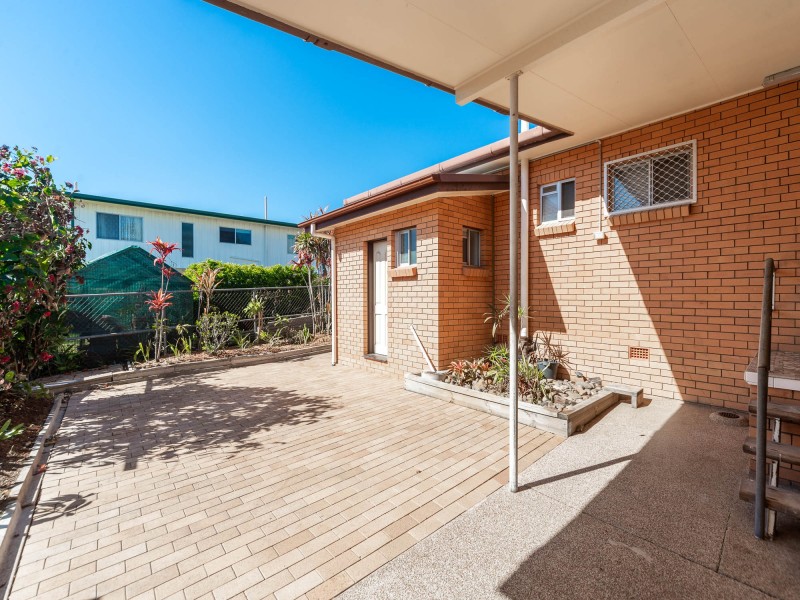 50 Lind Avenue, Southport QLD 4215