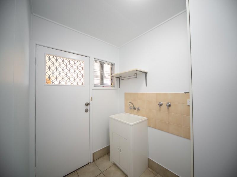 50 Lind Avenue, Southport QLD 4215