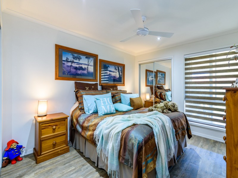 2/13 Jean Street, Labrador QLD 4215