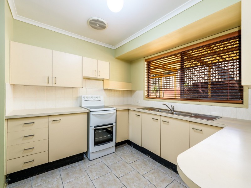 1/18 Hentdale Court, Labrador QLD 4215