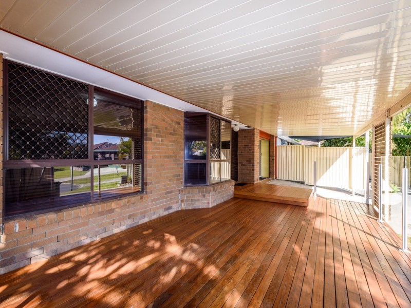 1/18 Hentdale Court, Labrador QLD 4215