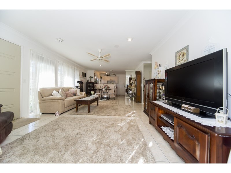 1/4 Sanctuary Court, Coombabah QLD 4216