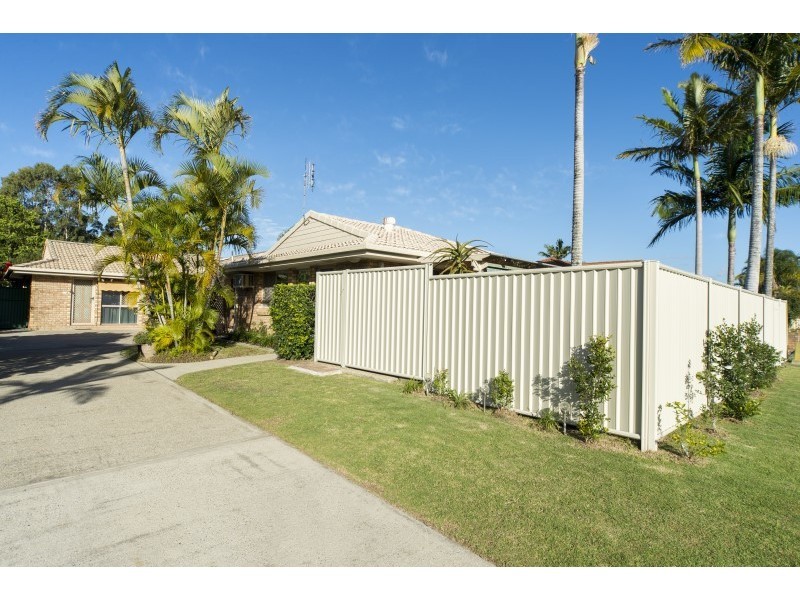 1/4 Sanctuary Court, Coombabah QLD 4216