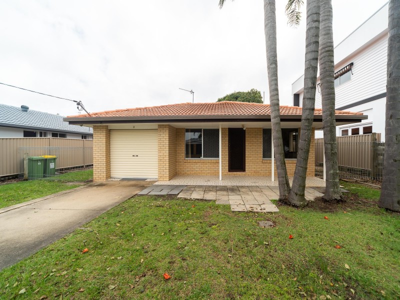 9 Donald Avenue, Paradise Point QLD 4216