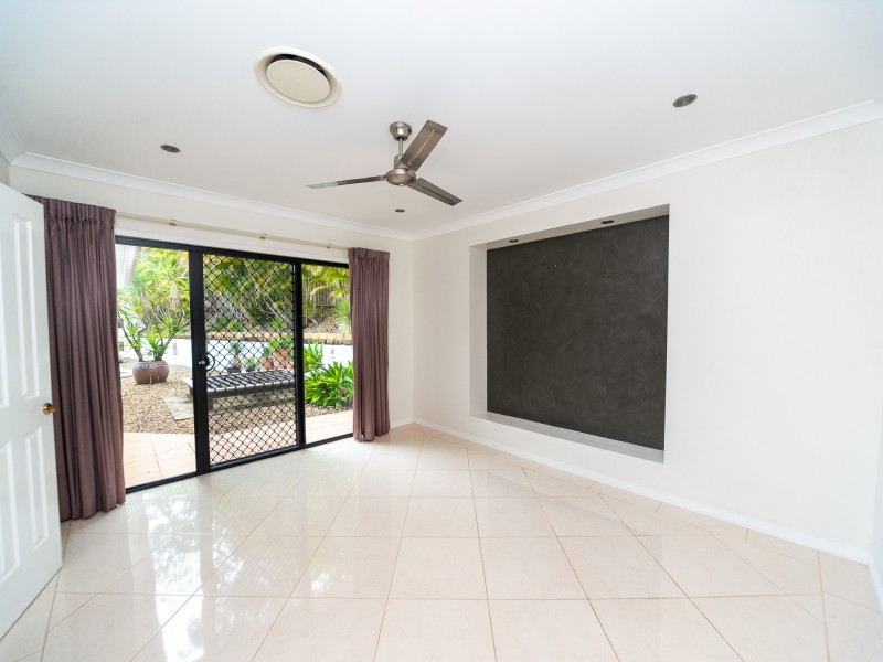 69 Arun Drive, Arundel QLD 4214