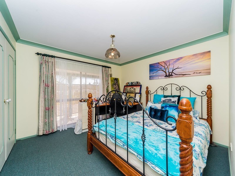 31 Helensvale Road, Helensvale QLD 4212