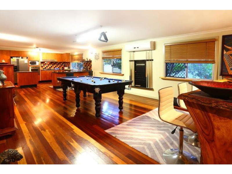 14 Ernest Street, Labrador QLD 4215