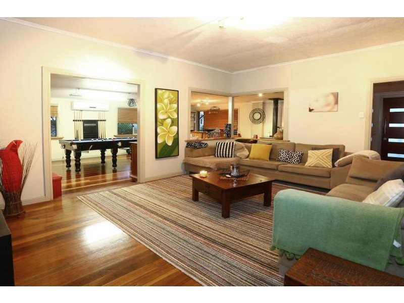 14 Ernest Street, Labrador QLD 4215