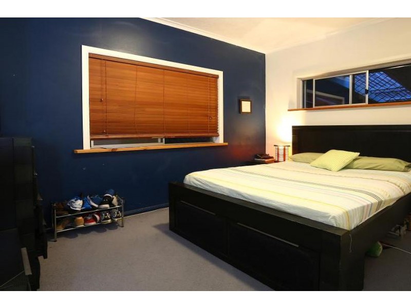 14 Ernest Street, Labrador QLD 4215