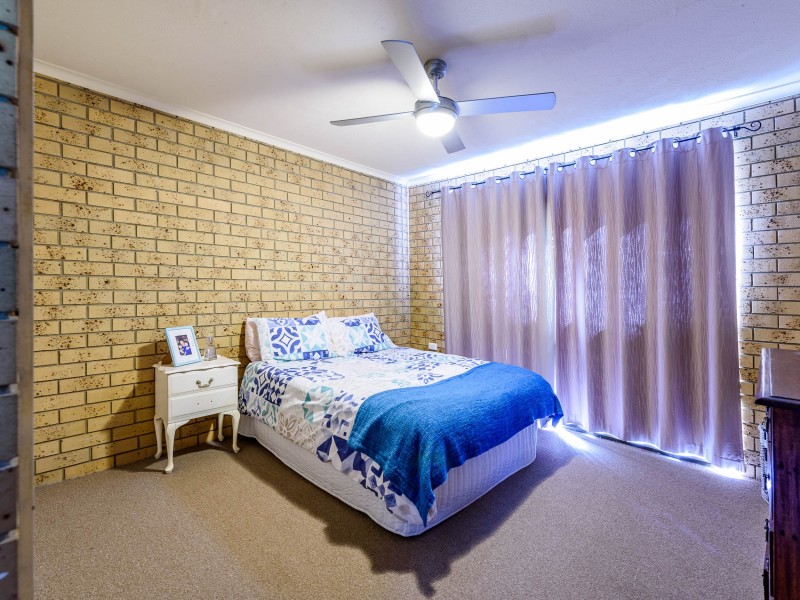 4/17 Huth Street, Labrador QLD 4215