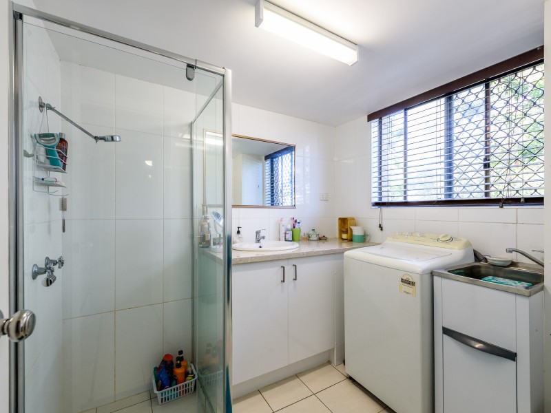 4/17 Huth Street, Labrador QLD 4215