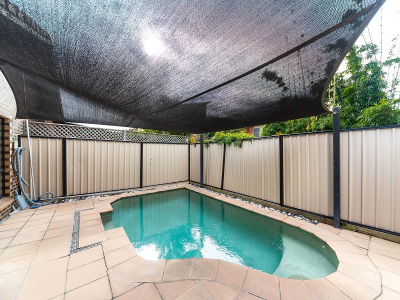 2/19 Mallard Avenue, Paradise Point QLD 4216