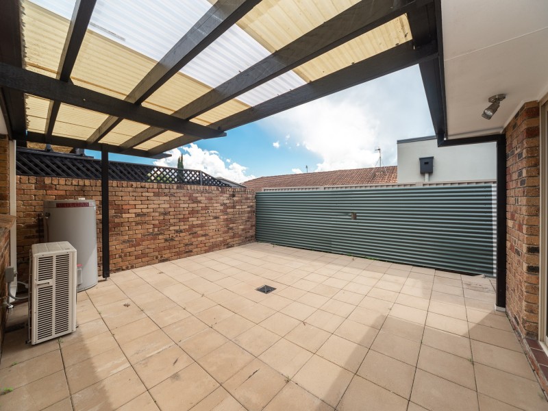 2/5 Brady Drive, Coombabah QLD 4216