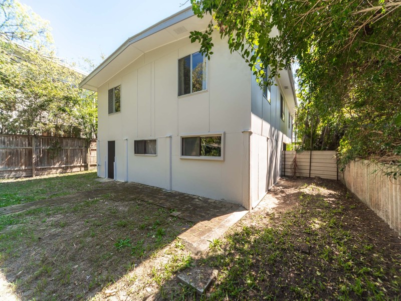 39 The Esplanade, Coombabah QLD 4216