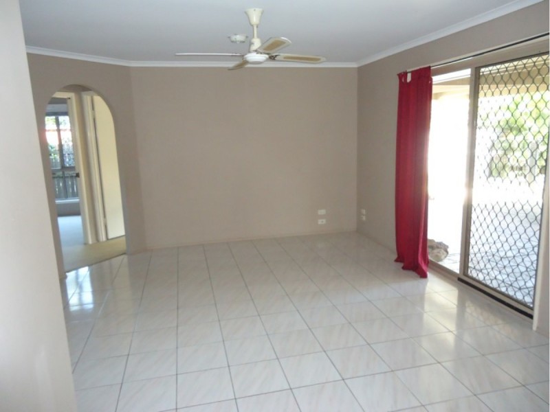 2 Adaminaby Drive, Helensvale QLD 4212