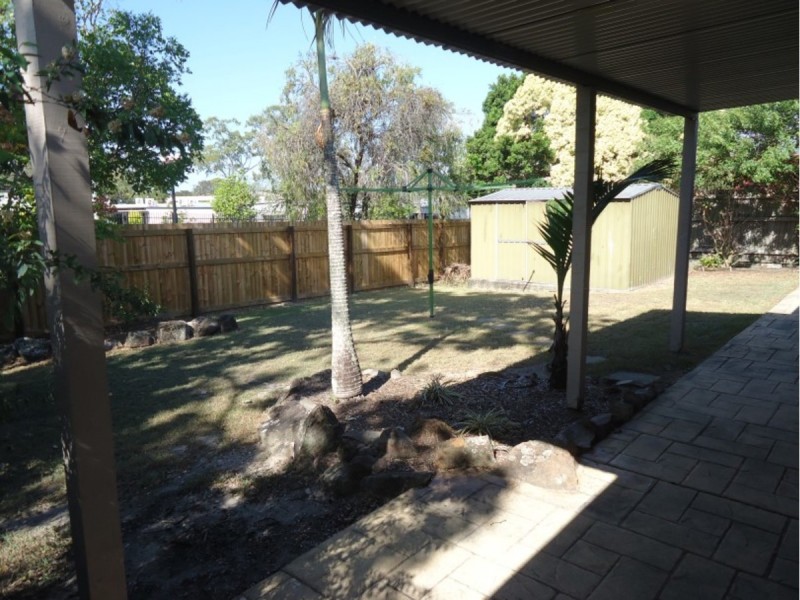 2 Adaminaby Drive, Helensvale QLD 4212