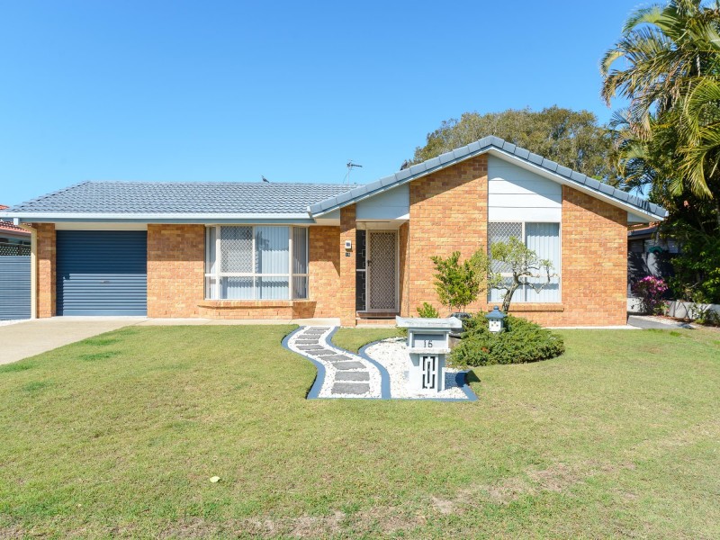 15 Burrendong Road, Coombabah QLD 4216