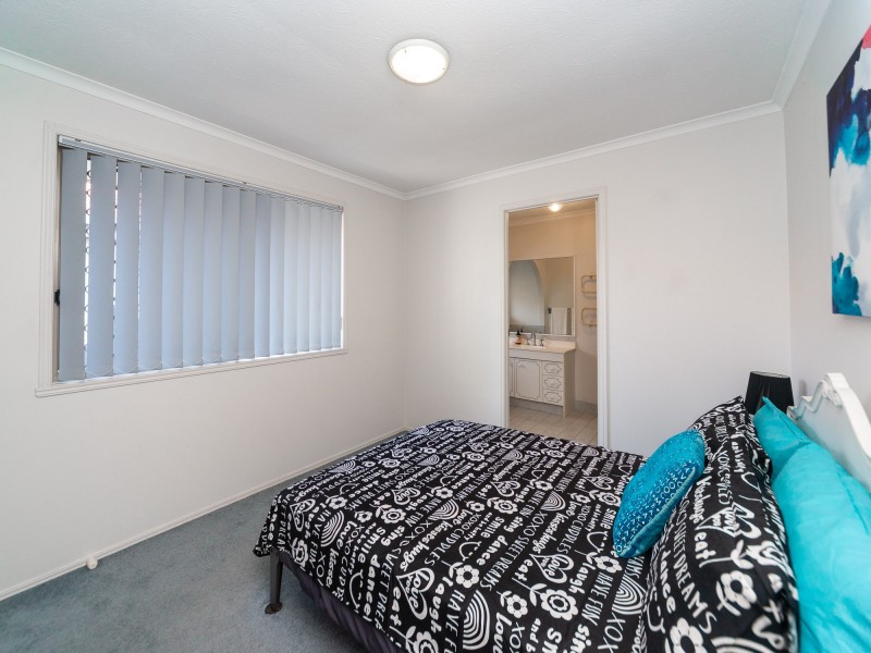 15 Burrendong Road, Coombabah QLD 4216