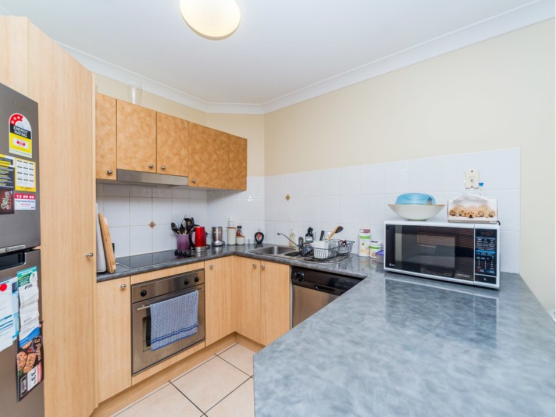 3/89 Bayview Street, Runaway Bay QLD 4216