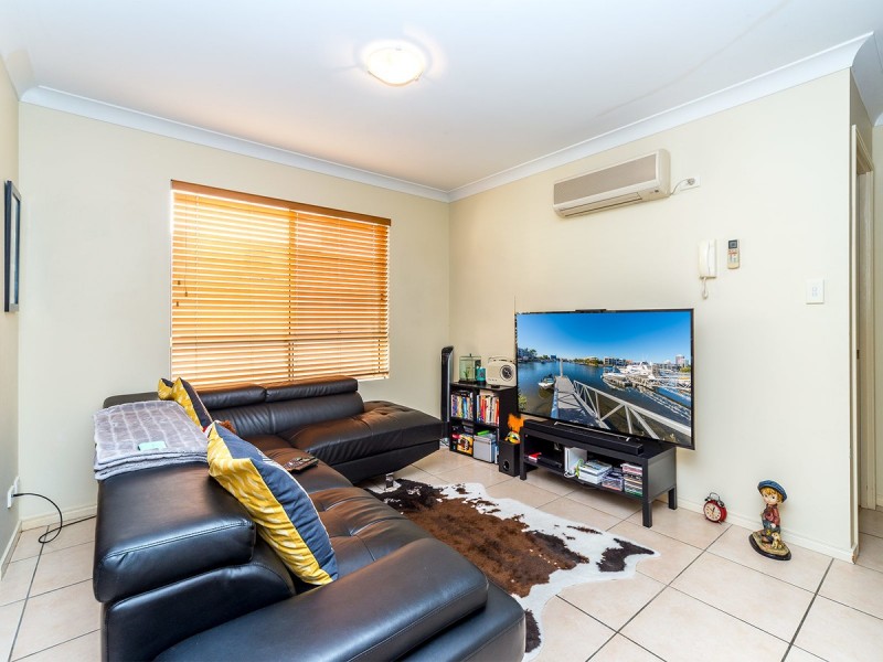 3/89 Bayview Street, Runaway Bay QLD 4216