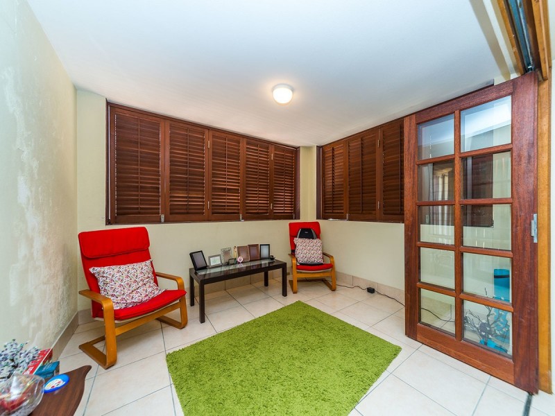 3/89 Bayview Street, Runaway Bay QLD 4216