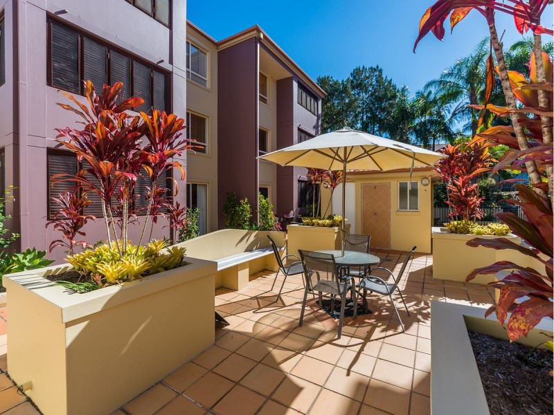 3/89 Bayview Street, Runaway Bay QLD 4216