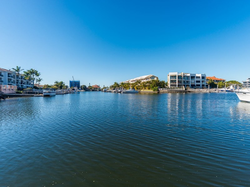 3/89 Bayview Street, Runaway Bay QLD 4216