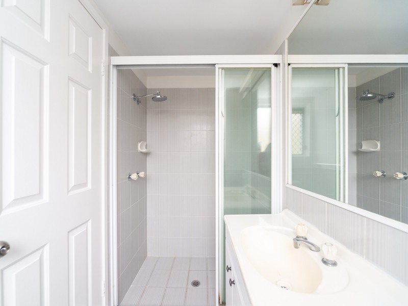 4/496 Marine Parade, Biggera Waters QLD 4216