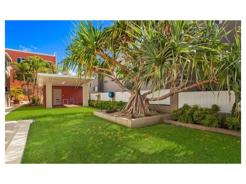 1/6-10 Rose Street, Southport QLD 4215