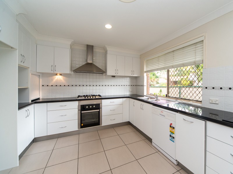 19 Crampton Court, Parkwood QLD 4214