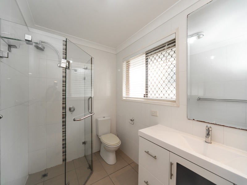 19 Crampton Court, Parkwood QLD 4214