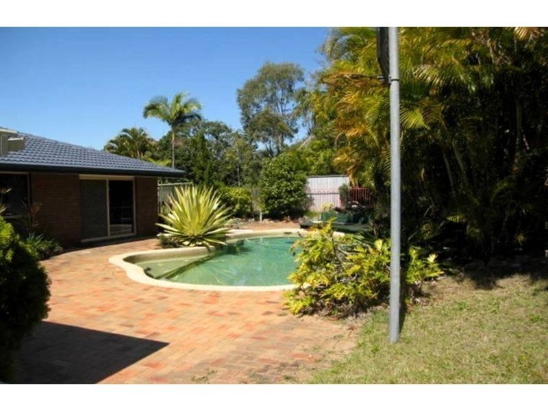 19 Crampton Court, Parkwood QLD 4214