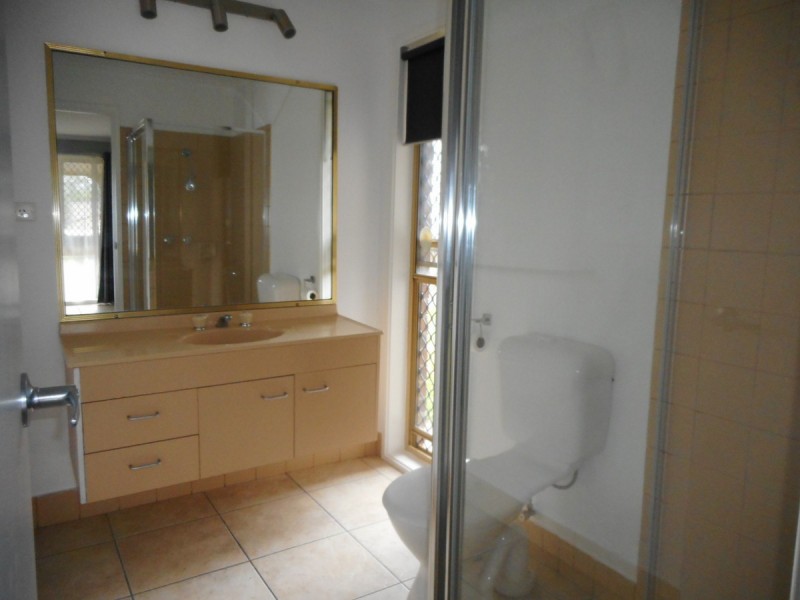 53 Clubhouse Drive, Arundel QLD 4214