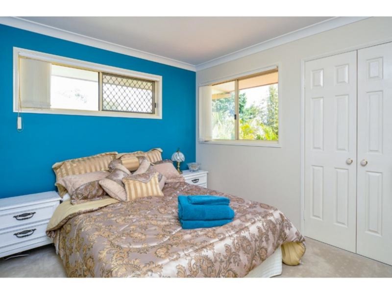 9 Oyster Cove Promenade, Helensvale QLD 4212