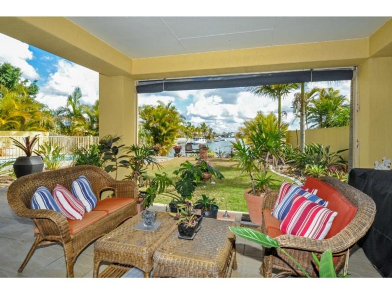 9 Oyster Cove Promenade, Helensvale QLD 4212