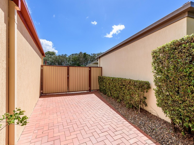 64 Burrendong Road, Coombabah QLD 4216