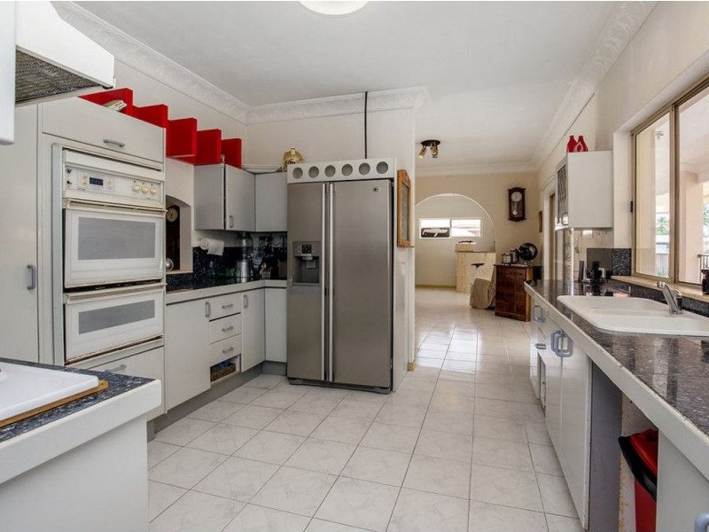 340 Bayview Street, Hollywell QLD 4216