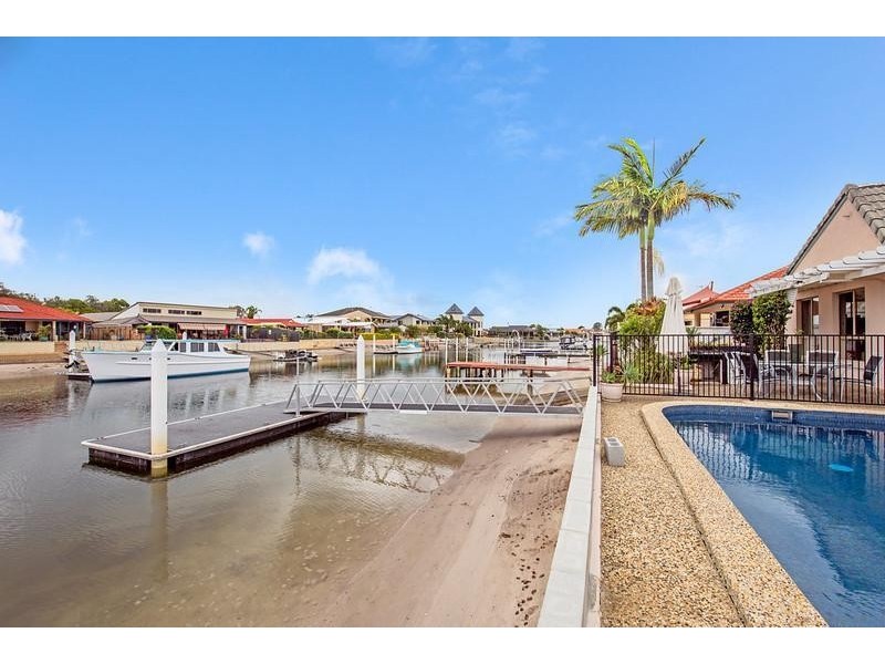 340 Bayview Street, Hollywell QLD 4216