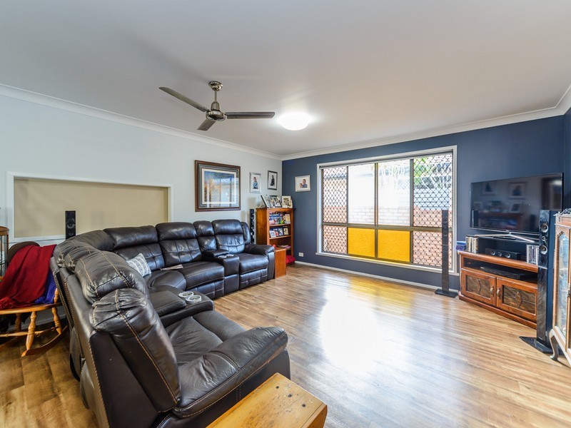 382 Bayview Street, Hollywell QLD 4216