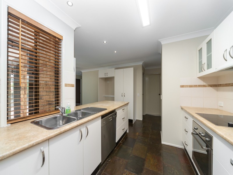 15 Rosedale Place, Helensvale QLD 4212