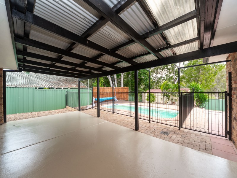15 Rosedale Place, Helensvale QLD 4212