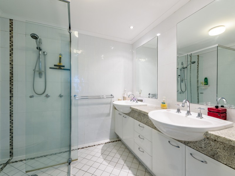 28/75 Morala Avenue, Runaway Bay QLD 4216