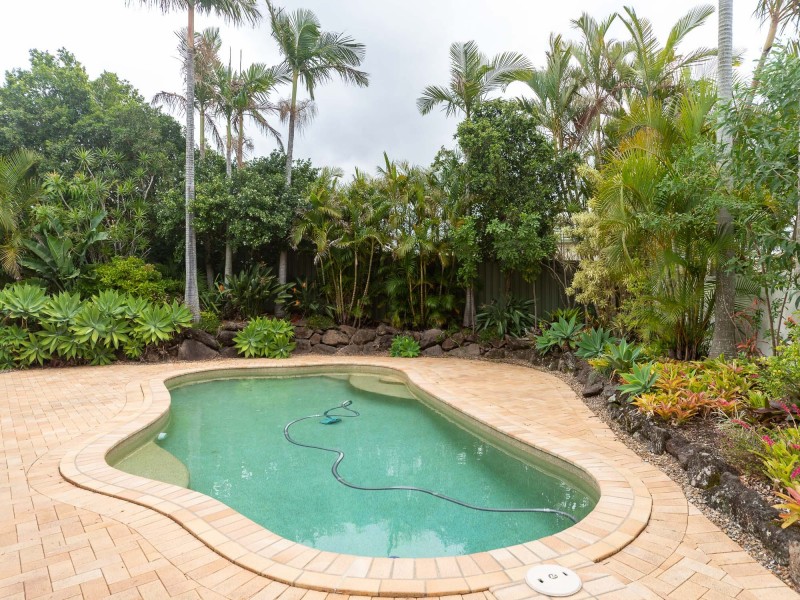 26 Pearson Close, Arundel QLD 4214