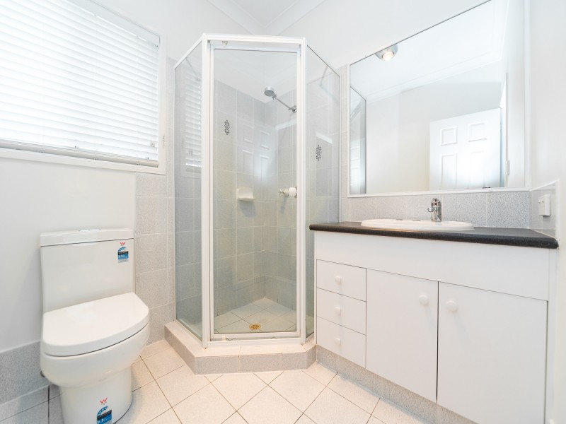 26 Pearson Close, Arundel QLD 4214