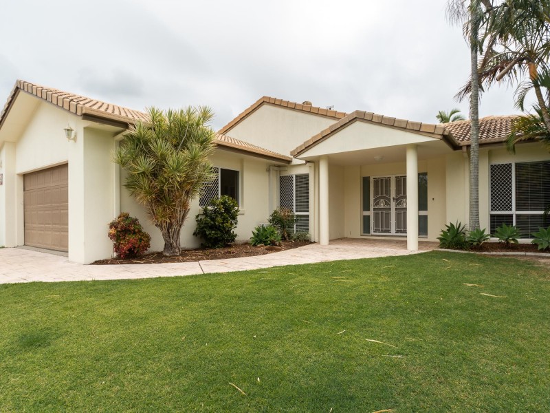 26 Pearson Close, Arundel QLD 4214