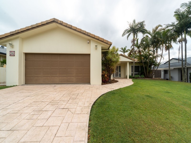 26 Pearson Close, Arundel QLD 4214