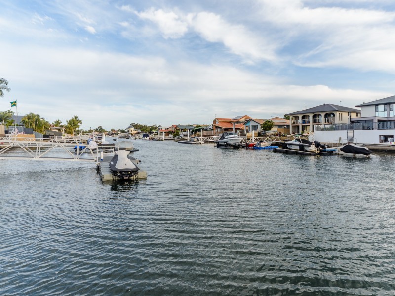 382 Bayview Street, Hollywell QLD 4216