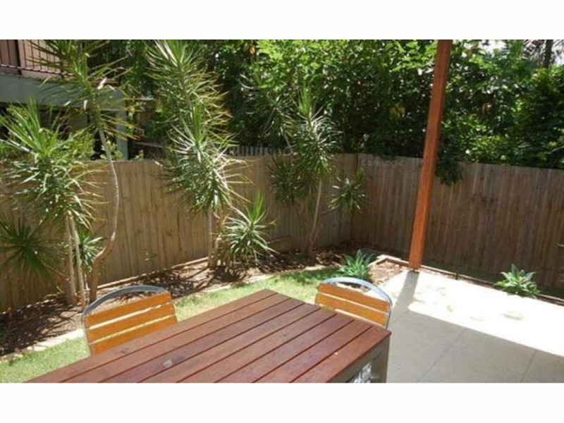 5/61 Muir Street, Labrador QLD 4215