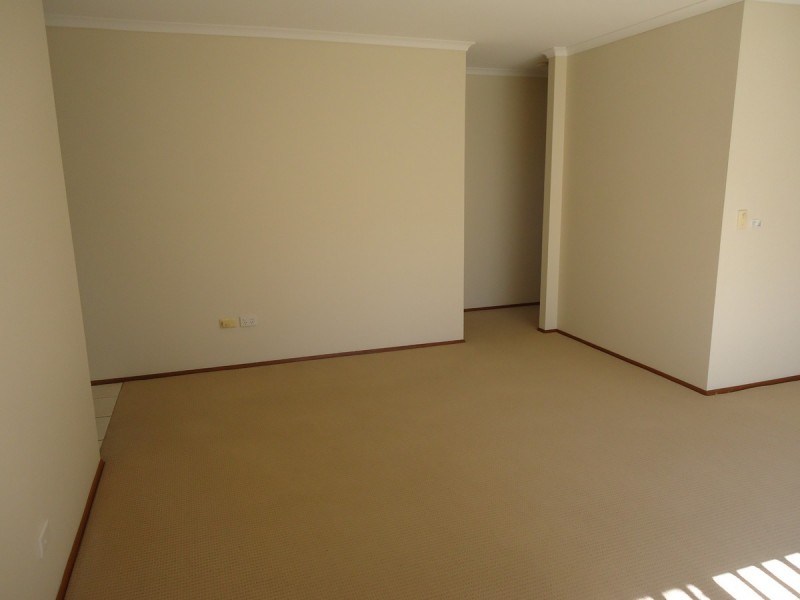 1/44 McMillan Street, Labrador QLD 4215